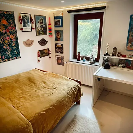 Hes-b&b Bed and breakfast